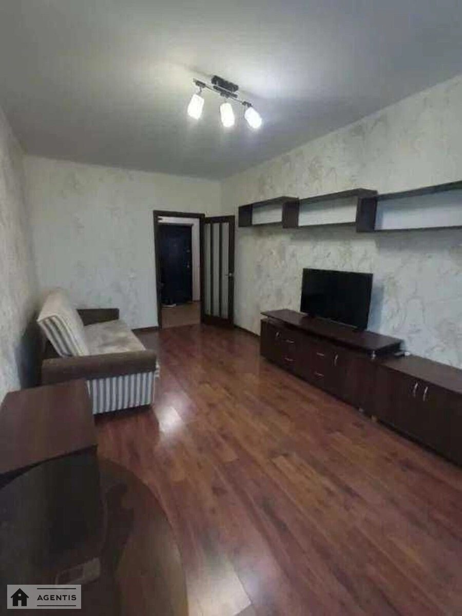 Здам квартиру. 2 rooms, 60 m², 16 floor/24 floors. 3, Феодосійська 3, Київ. 