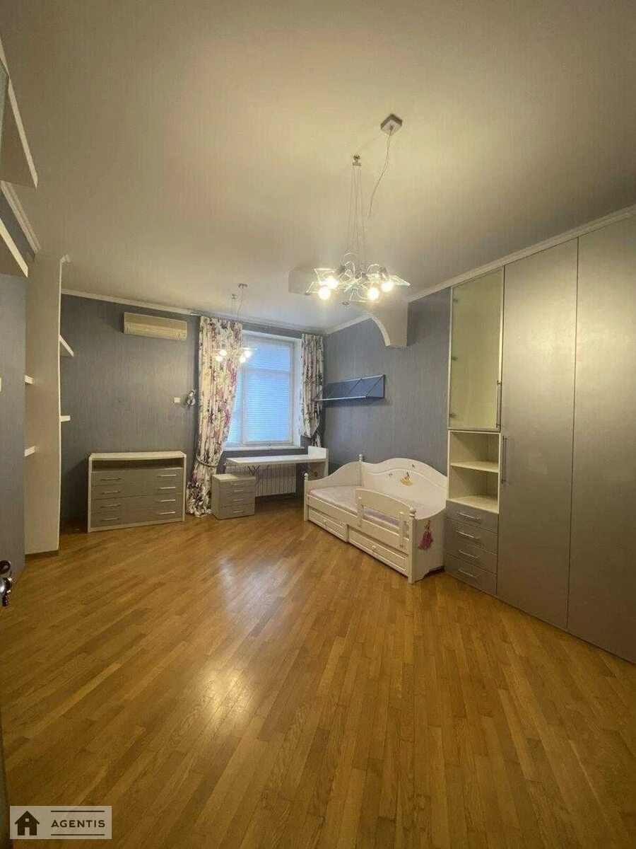 Apartment for rent. 4 rooms, 196 m², 12 floor/16 floors. 13, Staronavodnitcka 13, Kyiv. 
