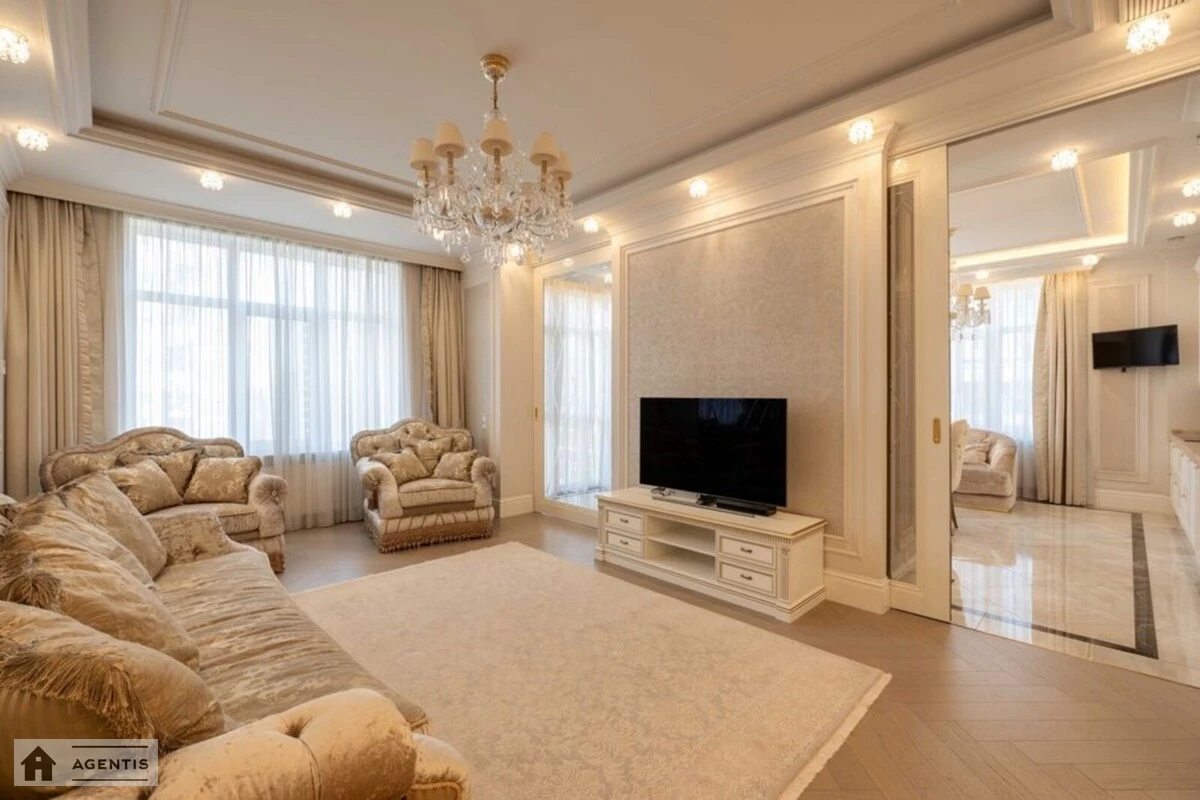 Сдам квартиру. 5 rooms, 210 m², 13 floor/22 floors. 15, Андрія Верхогляда вул. (Михайла Драгомірова), Киев. 