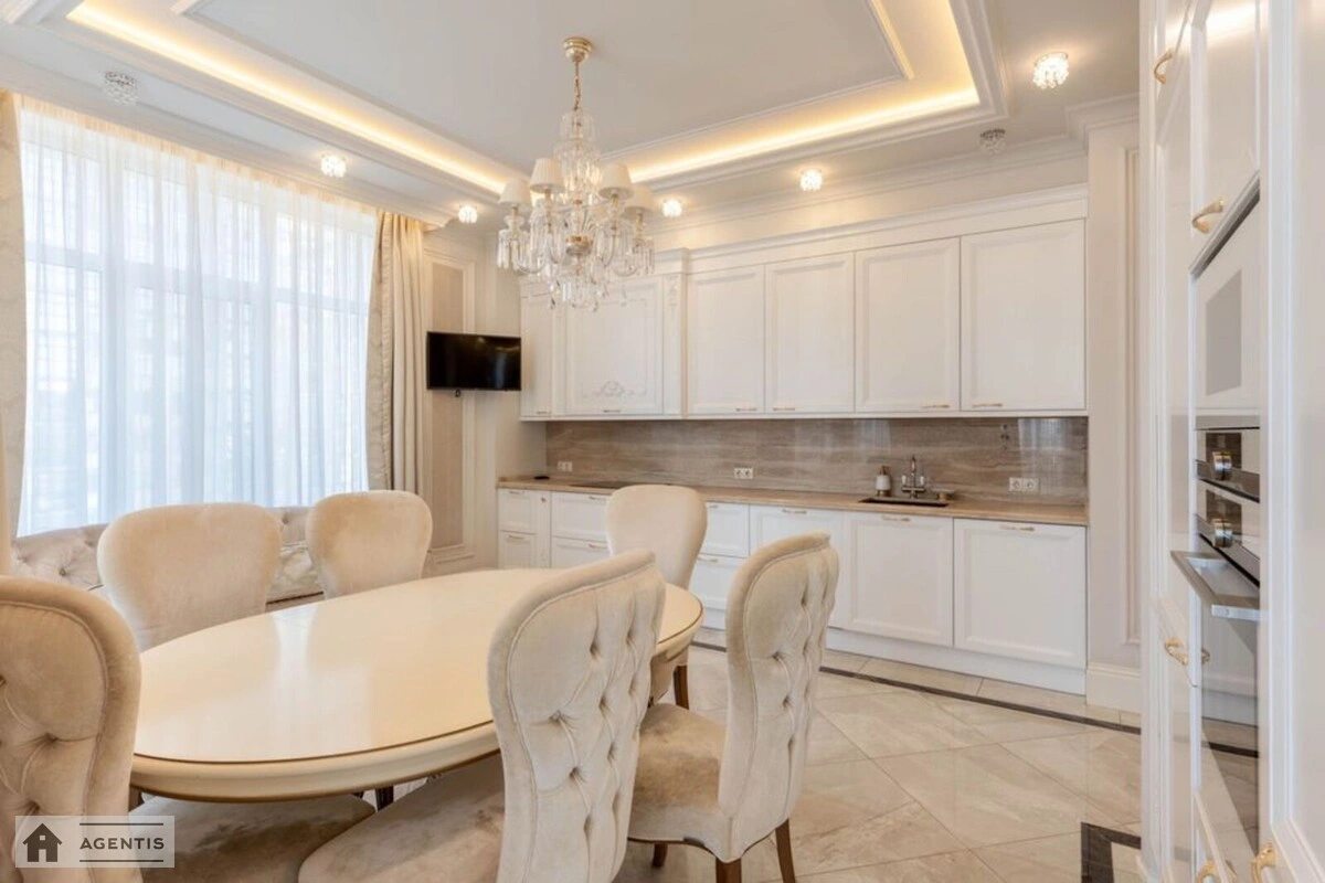 Apartment for rent. 5 rooms, 210 m², 13 floor/22 floors. 15, Andriya Verkhohlyada vul. Mykhayla Drahomirova, Kyiv. 