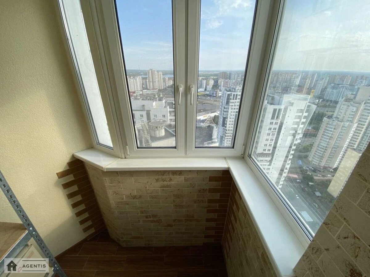 Apartment for rent. 2 rooms, 85 m², 34 floor/37 floors. 1, Sribnokilska 1, Kyiv. 