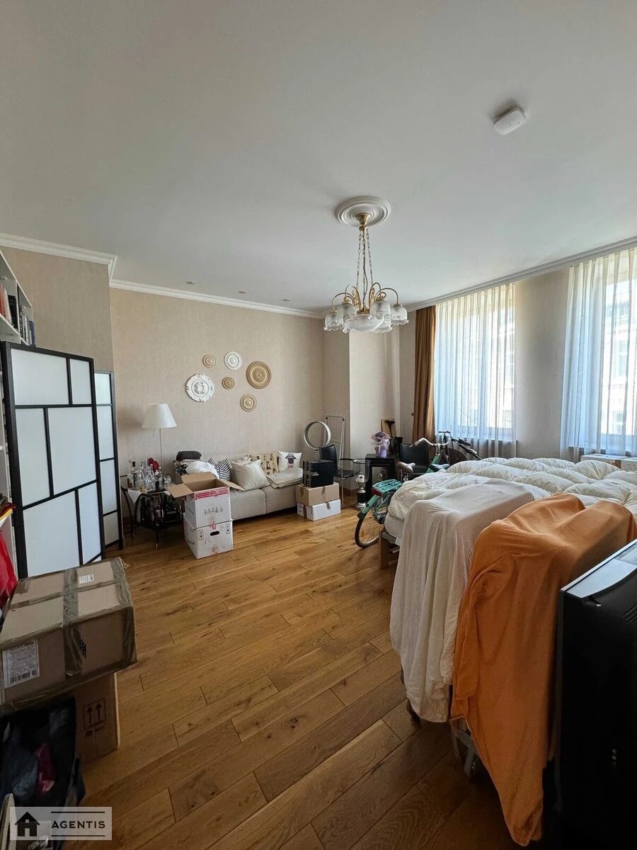Apartment for rent. 4 rooms, 235 m², 6th floor/7 floors. 20, Yevhena Chykalenka vul. Pushkinska, Kyiv. 