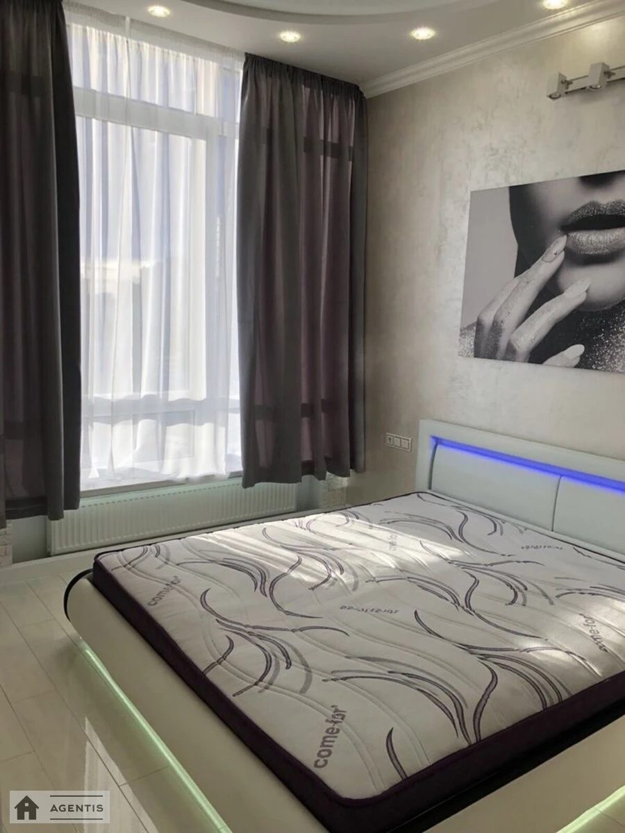 Apartment for rent. 1 room, 52 m², 10th floor/24 floors. 11, Ioanna Pavla II vul. Patrisa Lumumby, Kyiv. 