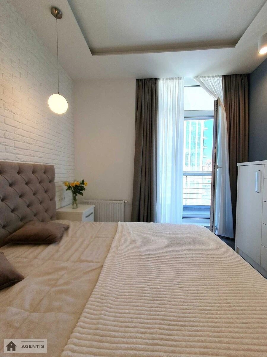 Apartment for rent. 2 rooms, 70 m², 13 floor/25 floors. 7, Dzhona Makkeyna vul. Ivana Kudri, Kyiv. 