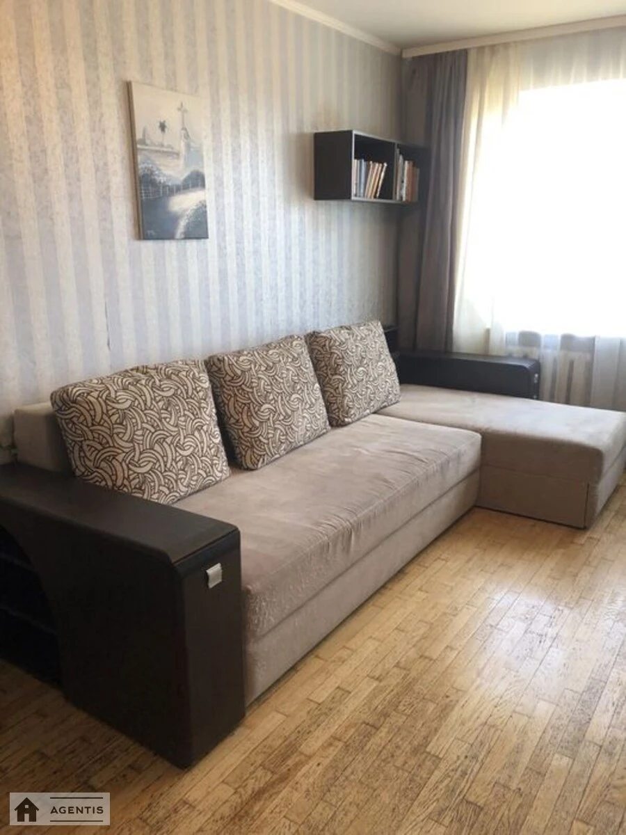 Apartment for rent. 3 rooms, 64 m², 7th floor/9 floors. 9, Dniprovska embankment 9, Kyiv. 
