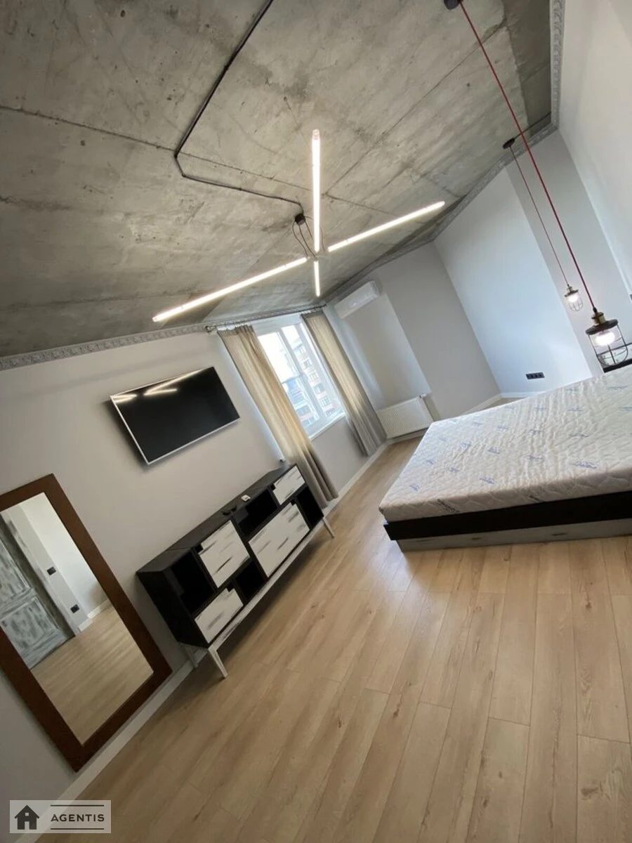 Apartment for rent. 2 rooms, 70 m², 12 floor/19 floors. 3, Kopernyka 3, Kyiv. 