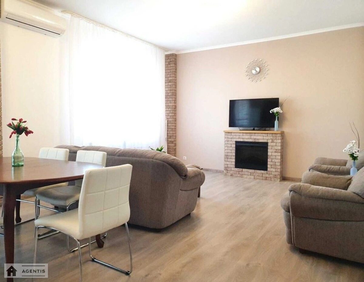 Apartment for rent. 4 rooms, 130 m², 12 floor/17 floors. 16, Knyazhiy Zaton 16, Kyiv. 