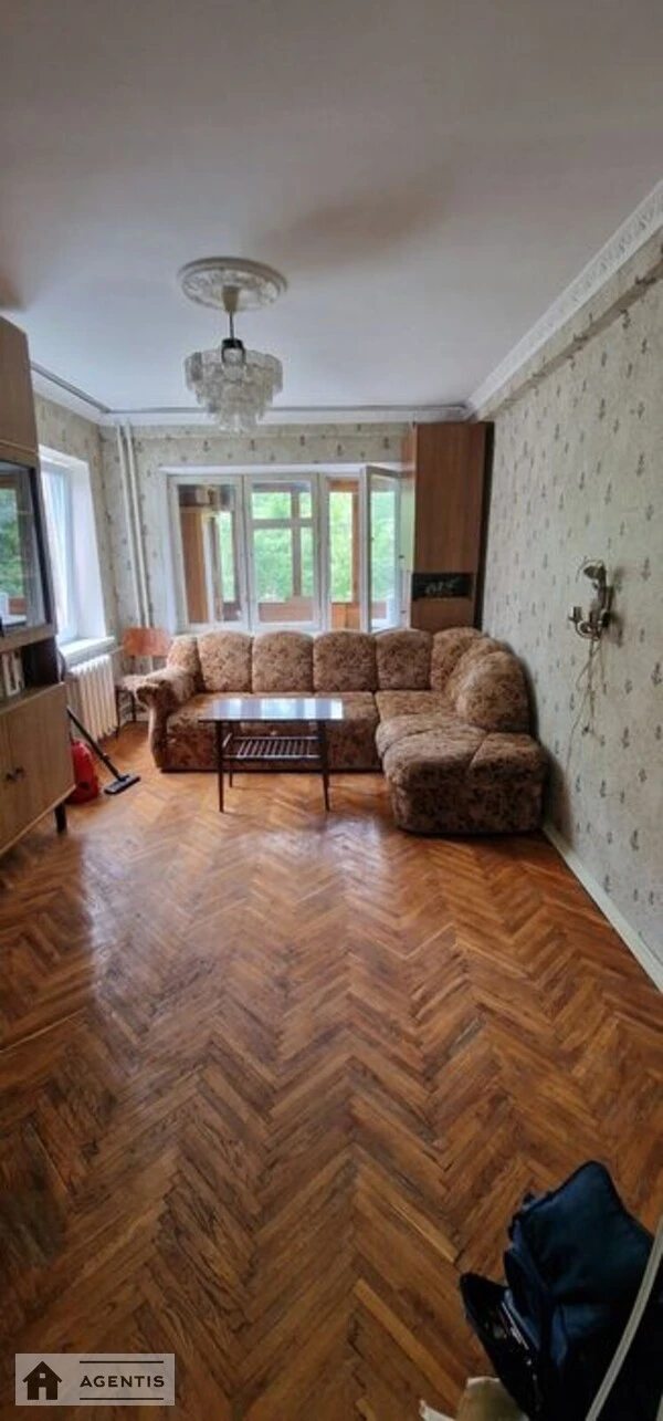 Apartment for rent. 2 rooms, 47 m², 2nd floor/5 floors. 3, Ivana Mykytenka vul., Kyiv. 