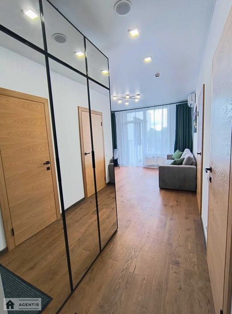 Apartment for rent. 2 rooms, 42 m², 9th floor/21 floors. 35, Vasylya Stusa vul., Kyiv. 