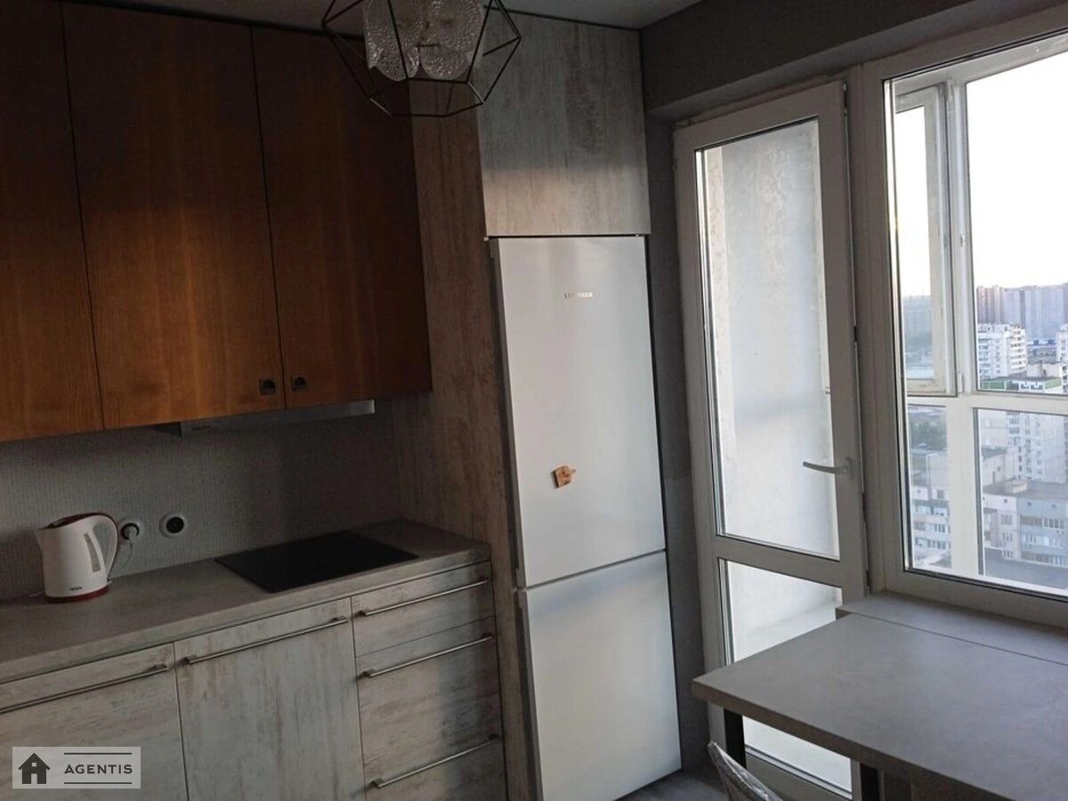 Apartment for rent. 2 rooms, 55 m², 27 floor/27 floors. Vyshnyakivska 4, Kyiv. 