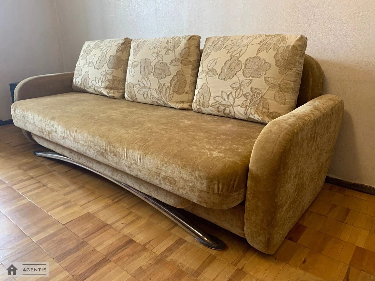 Сдам квартиру. 1 room, 38 m², 7th floor/12 floors. 19, Миколи Закревського вул., Киев. 