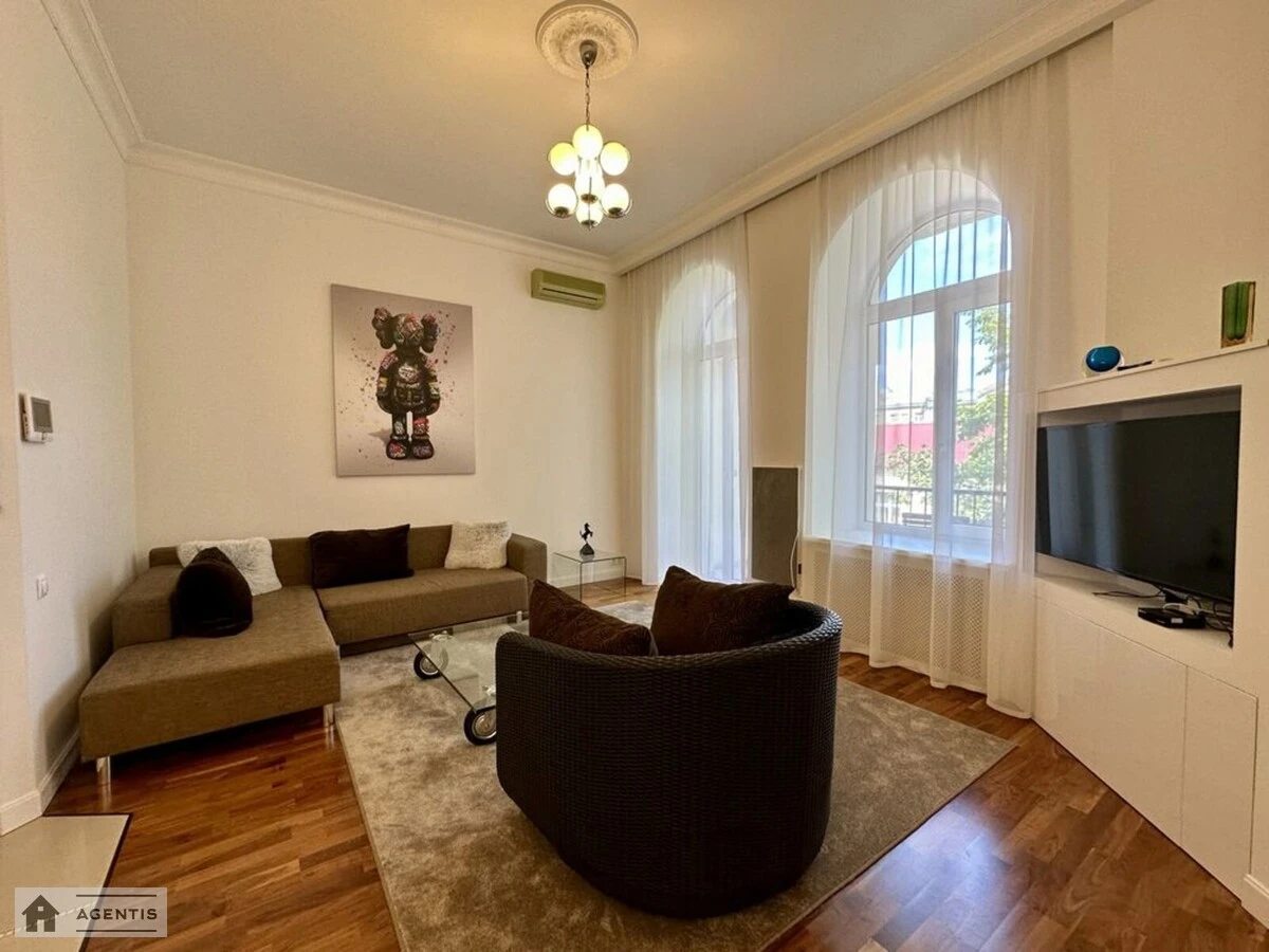 Apartment for rent. 2 rooms, 52 m², 4th floor/5 floors. Lyuteranska, Kyiv. 