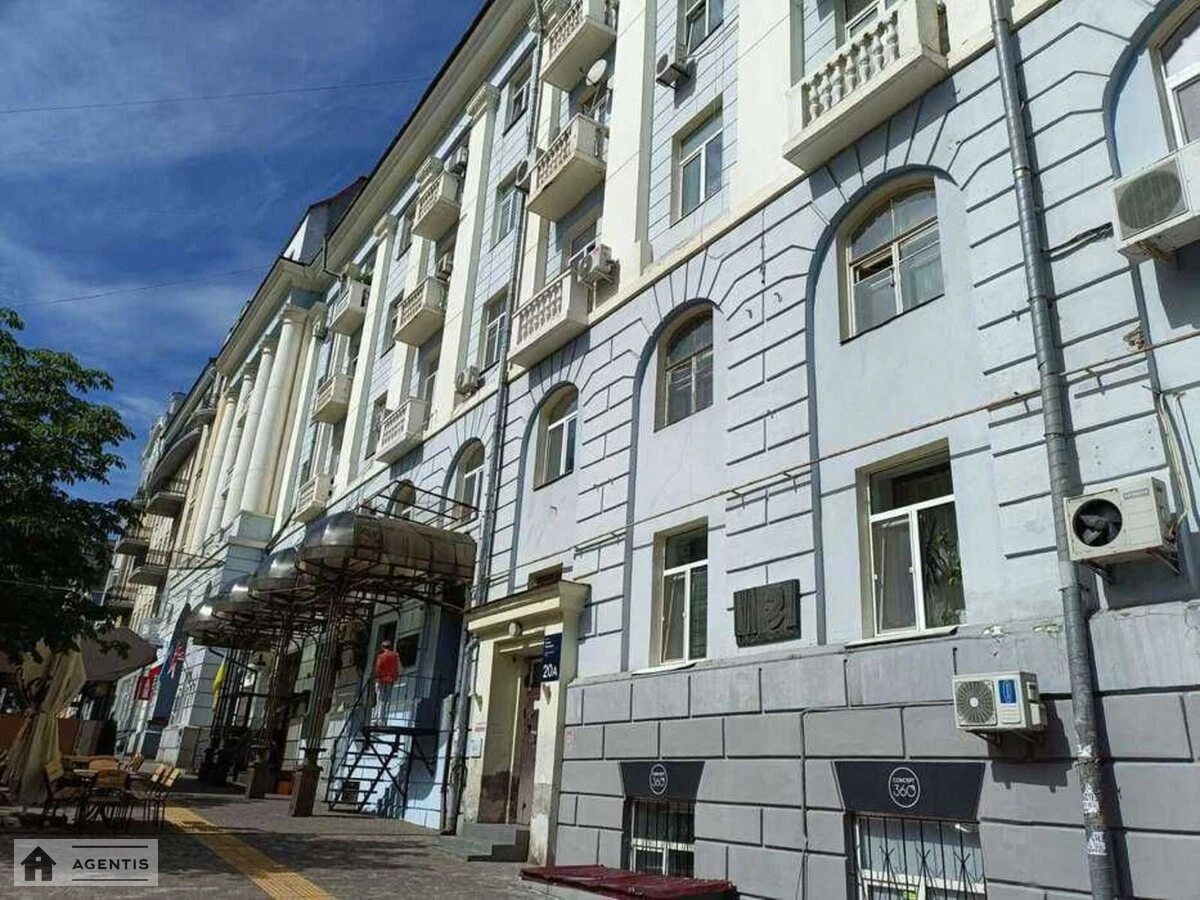 Здам квартиру. 3 rooms, 85 m², 5th floor/5 floors. 20, Євгена Чикаленка вул. (Пушкінська), Київ. 