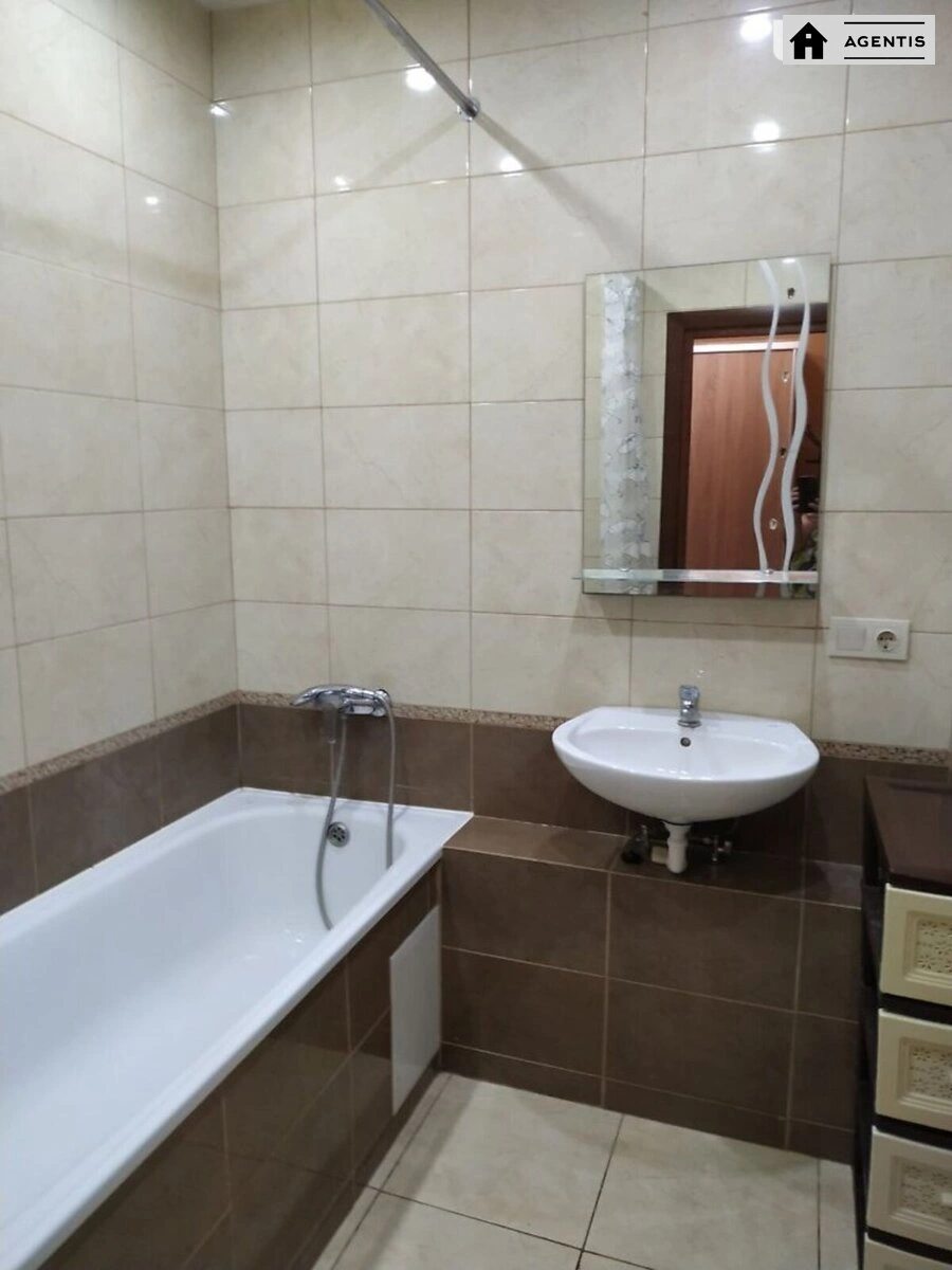 Здам квартиру. 2 rooms, 65 m², 6th floor/25 floors. 5, Софії Русової вул., Київ. 