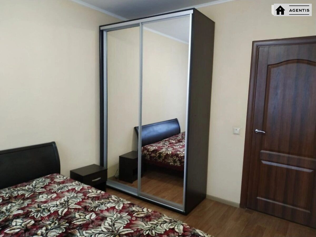 Здам квартиру. 2 rooms, 65 m², 6th floor/25 floors. 5, Софії Русової вул., Київ. 