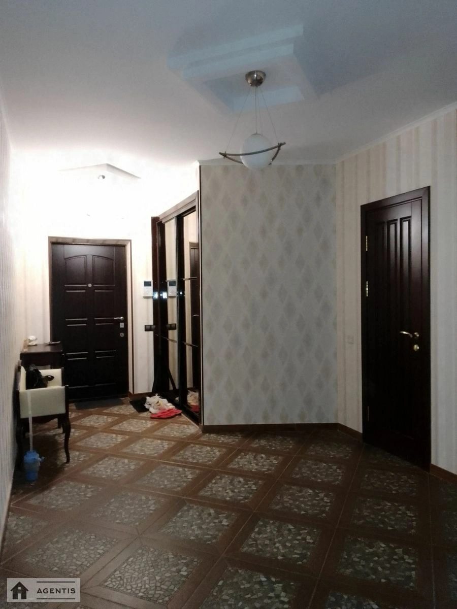 Apartment for rent. 2 rooms, 91 m², 16 floor/25 floors. 22, Petra Hryhorenka prosp., Kyiv. 