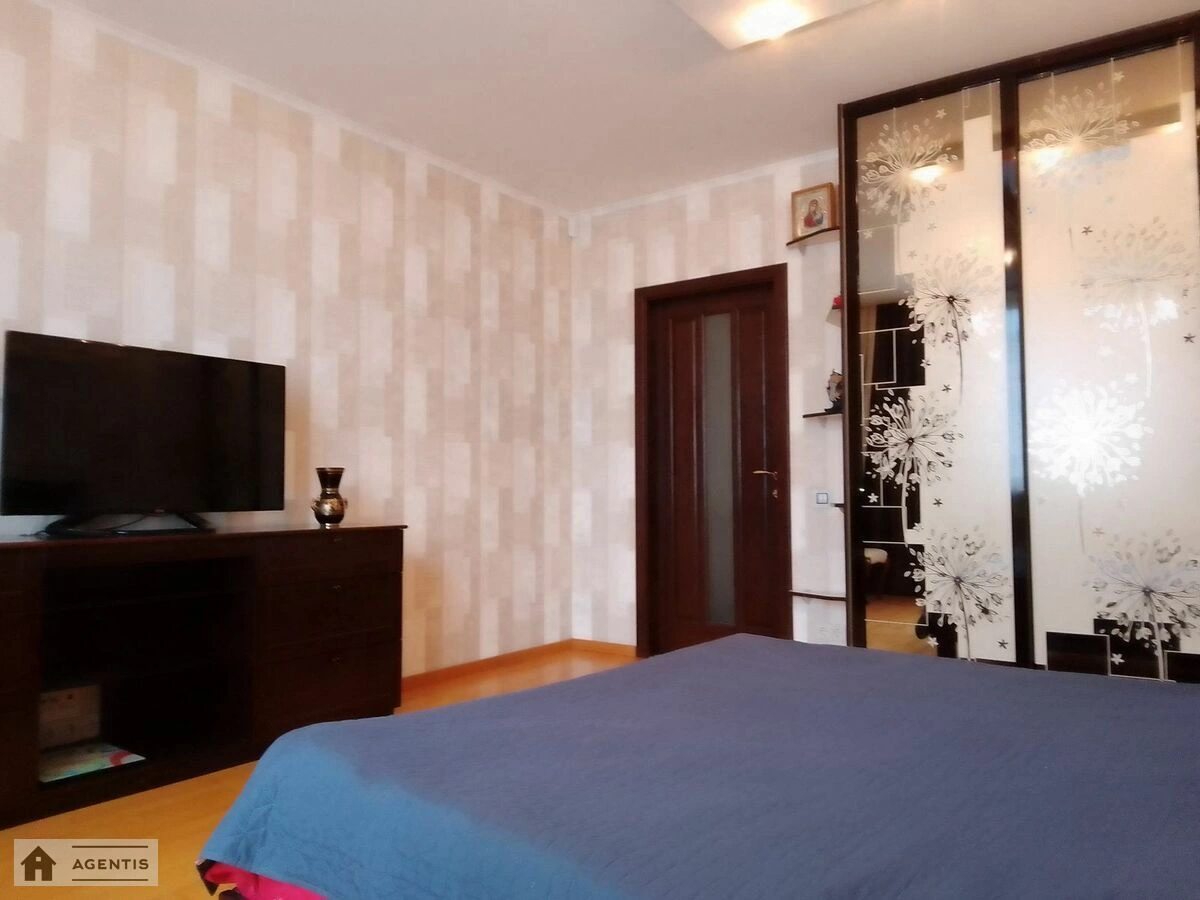 Apartment for rent. 2 rooms, 91 m², 16 floor/25 floors. 22, Petra Hryhorenka prosp., Kyiv. 