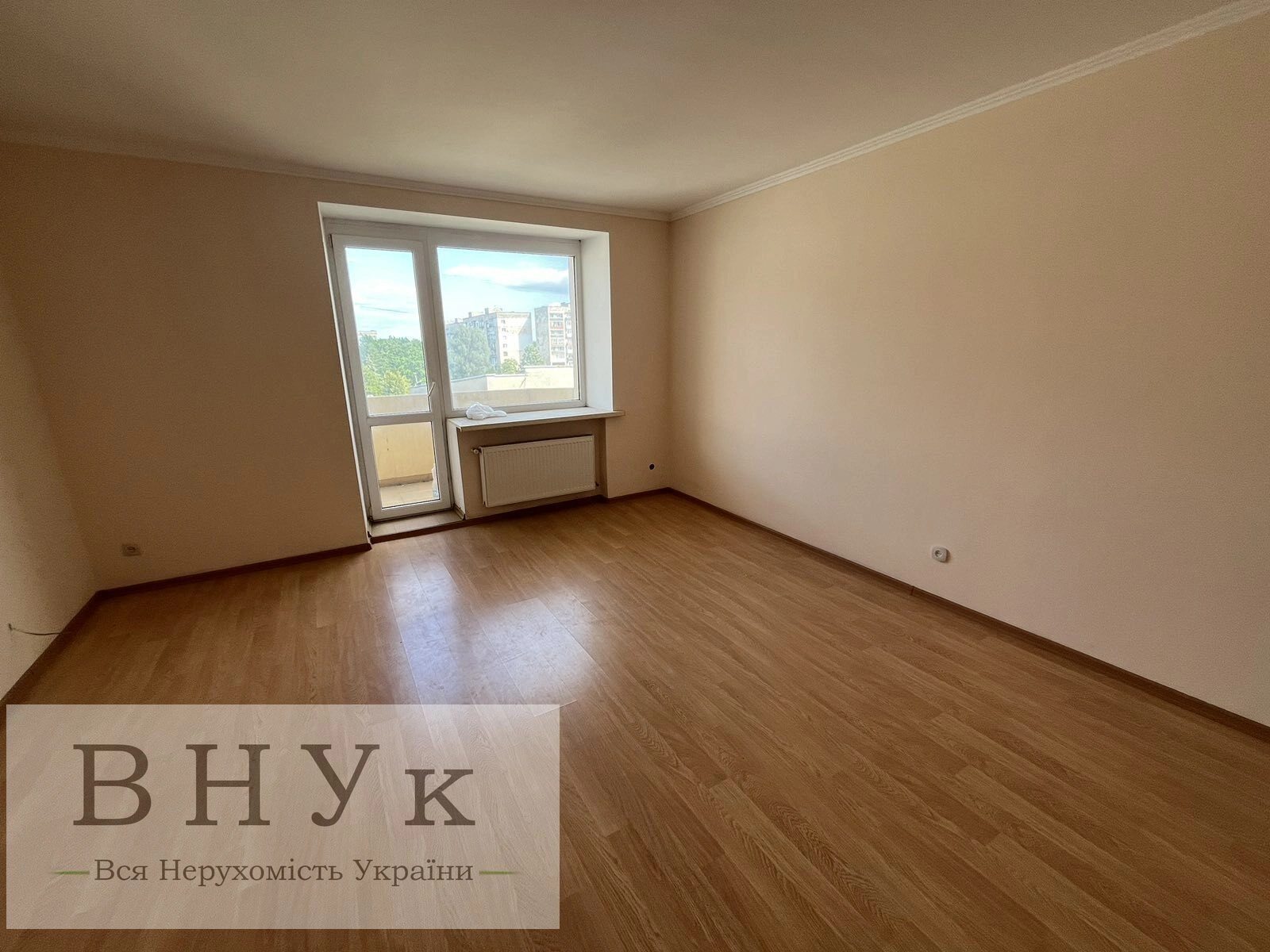 Apartments for sale. 1 room, 43 m², 4th floor/9 floors. Bandery S. vul., Ternopil. 