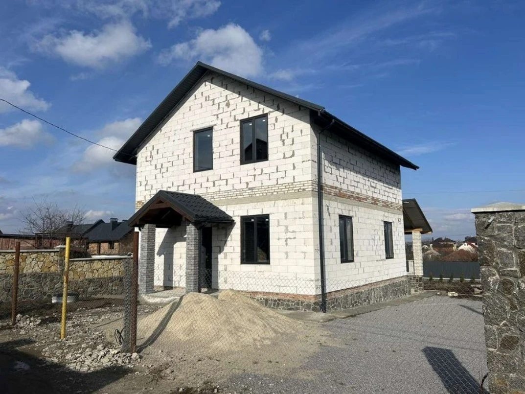 Продажа дома 4 комнаты, 125 m², 2 этажа. Березина. 