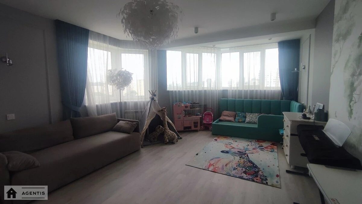 Apartment for rent. 3 rooms, 125 m², 6th floor/13 floors. 13, Demiyivska 13, Kyiv. 