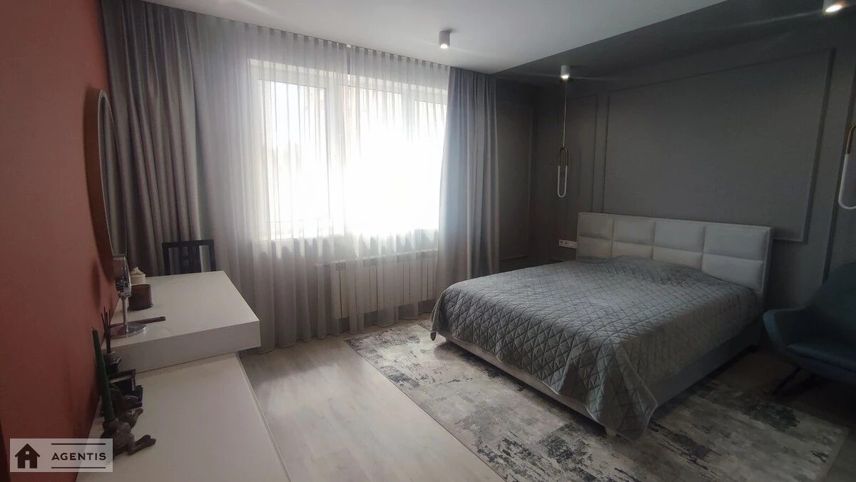 Apartment for rent. 3 rooms, 125 m², 6th floor/13 floors. 13, Demiyivska 13, Kyiv. 