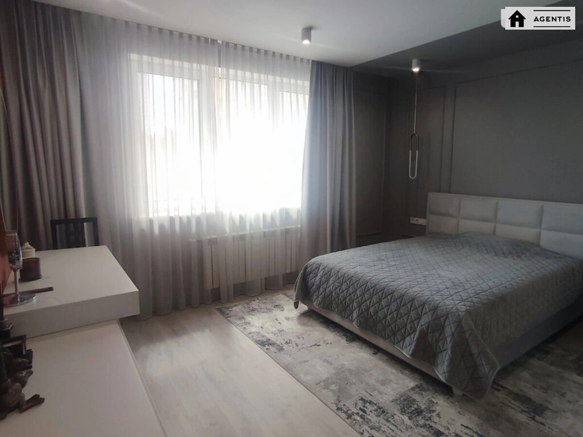 Apartment for rent. 3 rooms, 125 m², 6th floor/16 floors. 13, Demiyivska 13, Kyiv. 