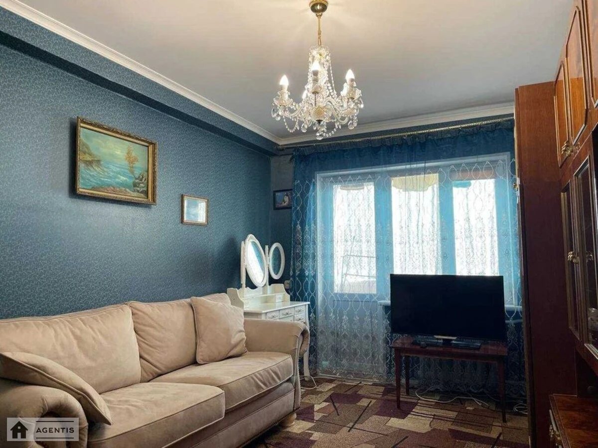 Apartment for rent. 2 rooms, 41 m², 3rd floor/5 floors. 16, Derevlyanska vul. Yakira, Kyiv. 