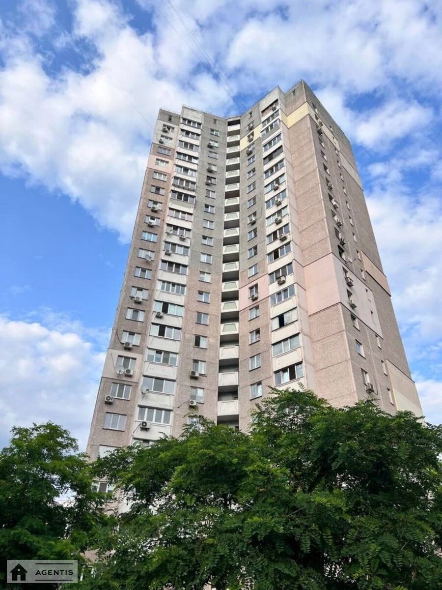 Apartment for rent. 2 rooms, 62 m², 21 floor/22 floors. 9, Radunska 9, Kyiv. 