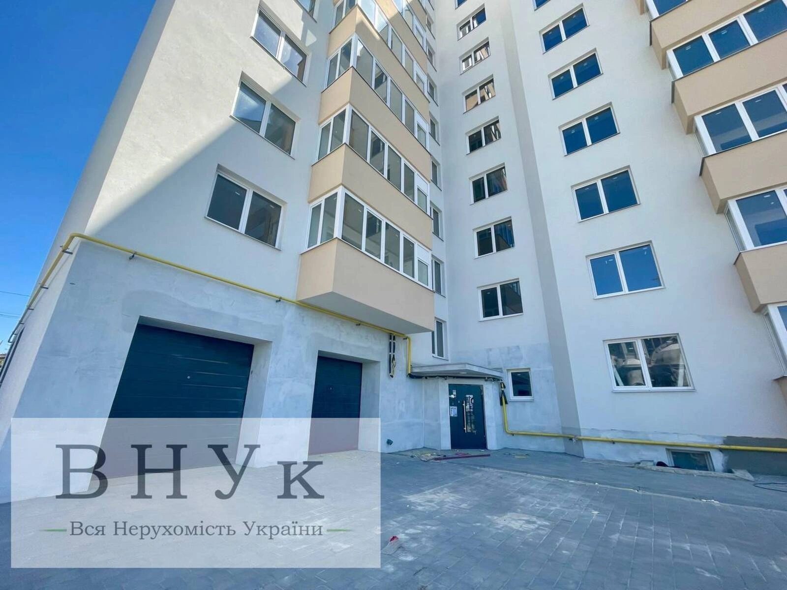Apartments for sale. 2 rooms, 70 m², 5th floor/9 floors. Dovzhenka O. vul., Ternopil. 