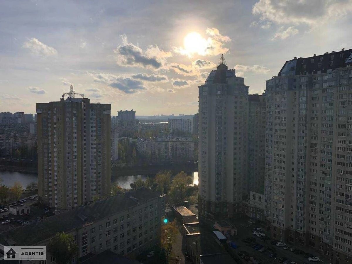 Сдам квартиру. 2 rooms, 50 m², 21 floor/25 floors. 6, Євгена Сверстюка вул. (Марини Раскової), Киев. 