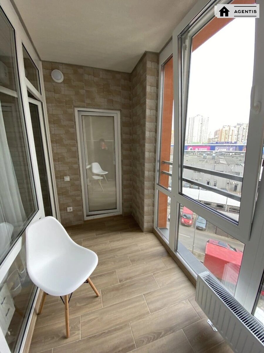 Apartment for rent. 1 room, 45 m², 5th floor/25 floors. 16, Dniprovska embankment 16, Kyiv. 