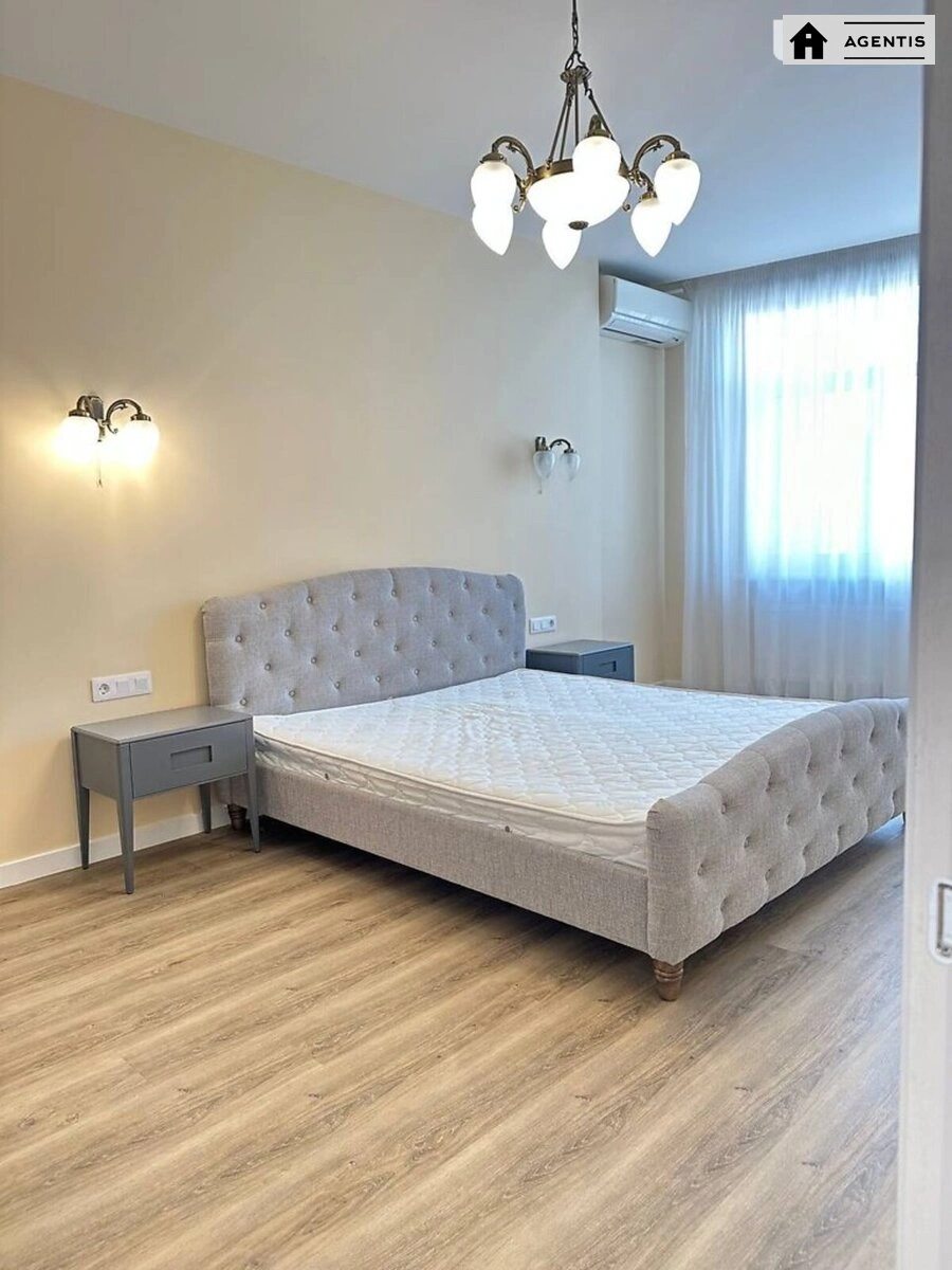 Apartment for rent. 2 rooms, 67 m², 15 floor/23 floors. 32, Glybochytcka 32, Kyiv. 