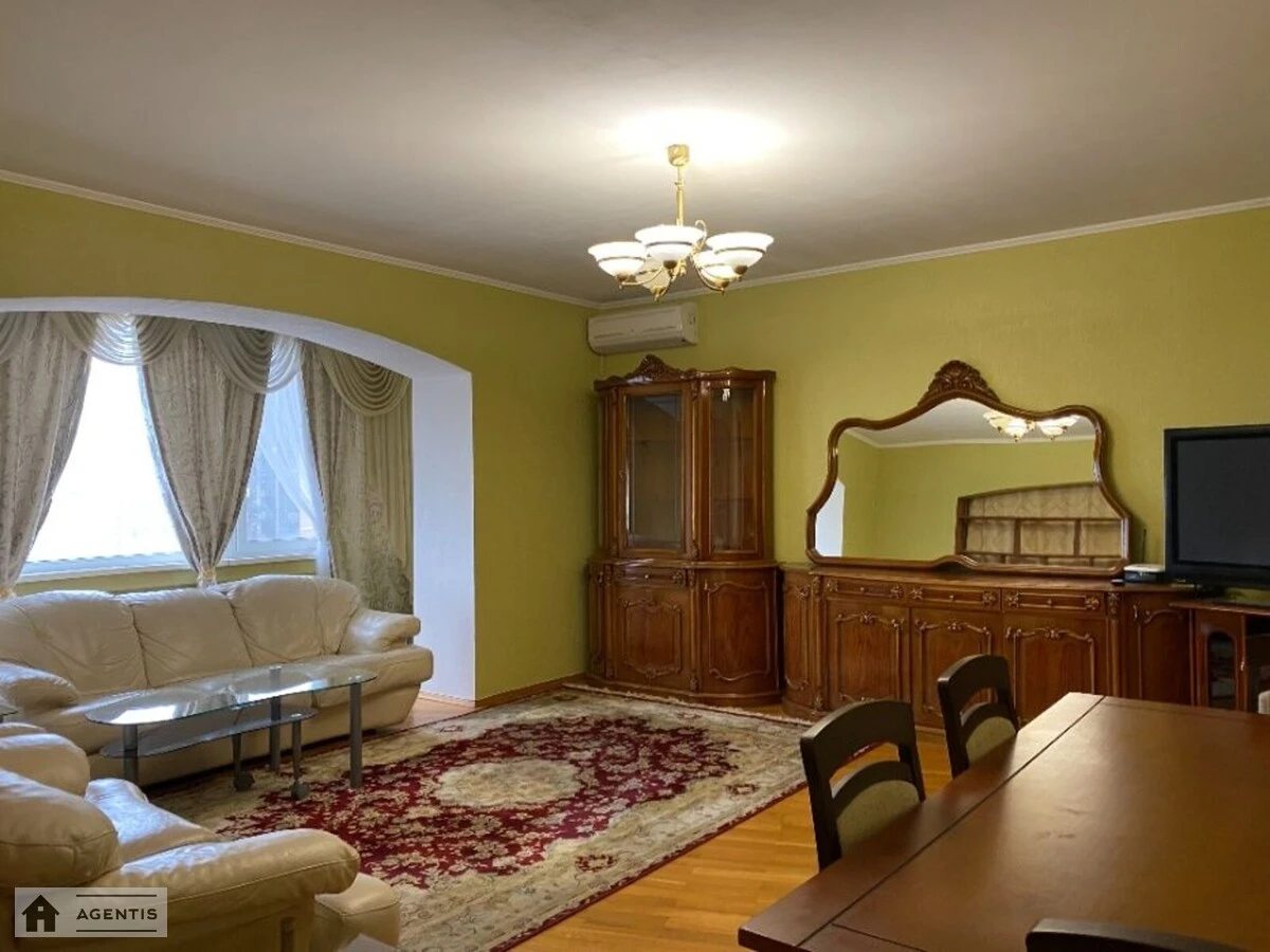 Apartment for rent. 4 rooms, 130 m², 14 floor/18 floors. 21, Lesi Ukrayinky 21, Kyiv. 