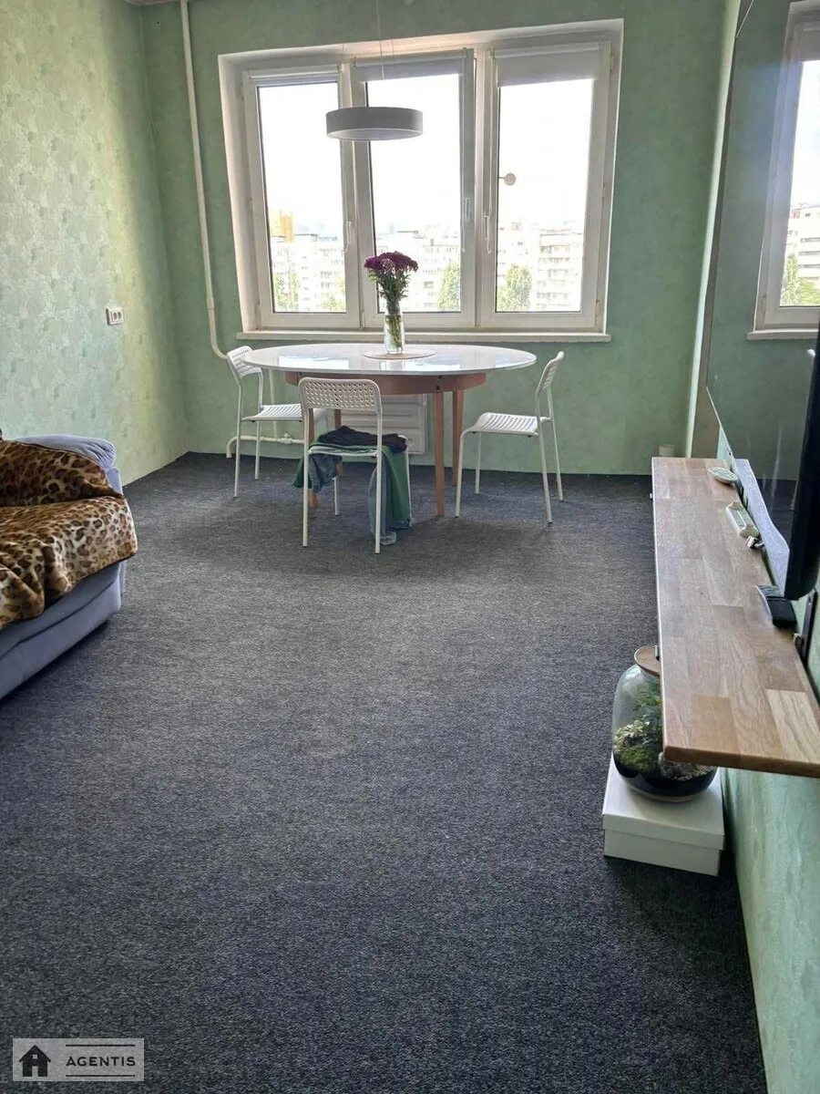 Здам квартиру. 3 rooms, 10th floor/11 floors. 2, Левка Лукяненка вул. (Маршала Тимошенка), Київ. 