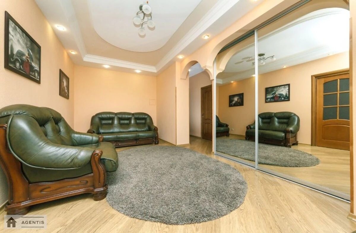 Сдам квартиру. 2 rooms, 56 m², 10th floor/15 floors. Большая Васильковская, Киев. 