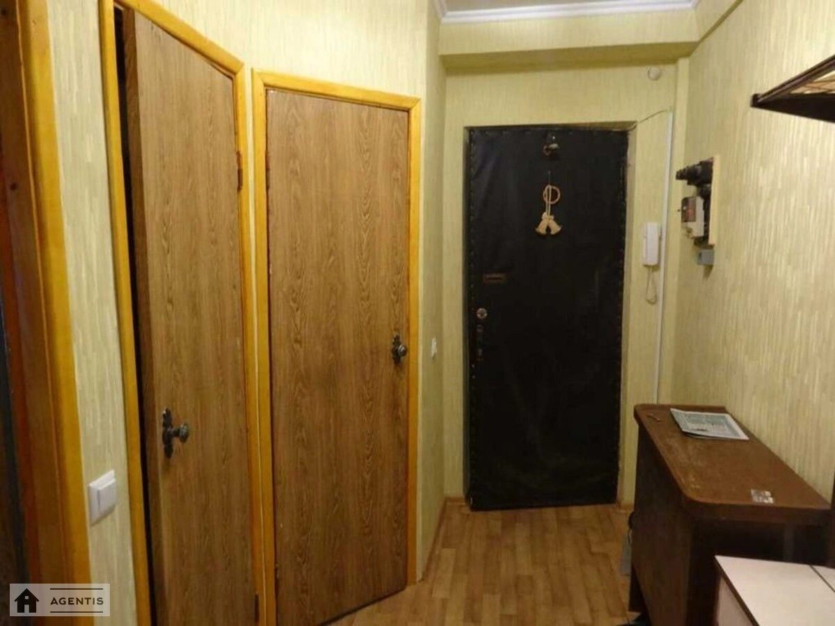 Здам квартиру. 2 rooms, 46 m², 2nd floor/5 floors. 27, Миропільська 27, Київ. 