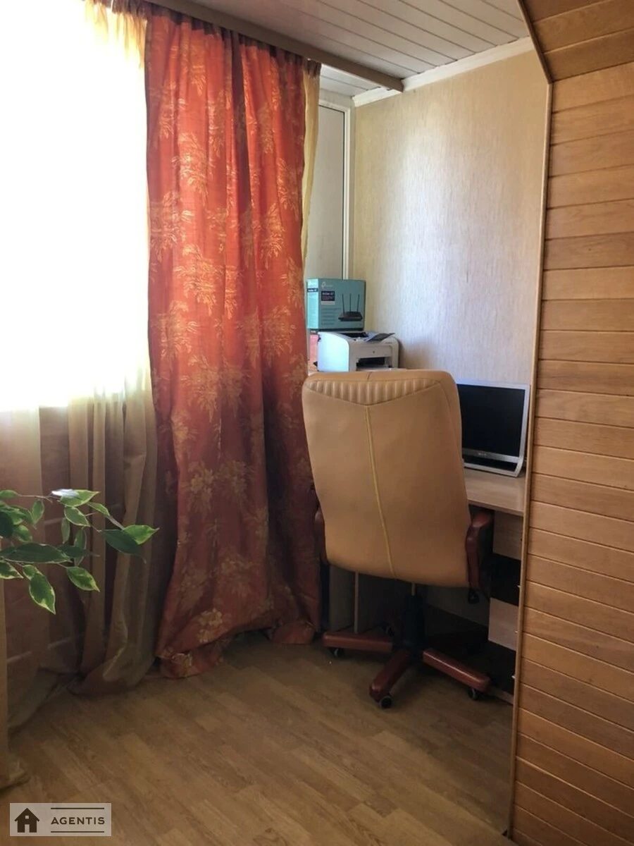 Сдам квартиру. 2 rooms, 50 m², 9th floor/9 floors. Ревуцкого, Киев. 