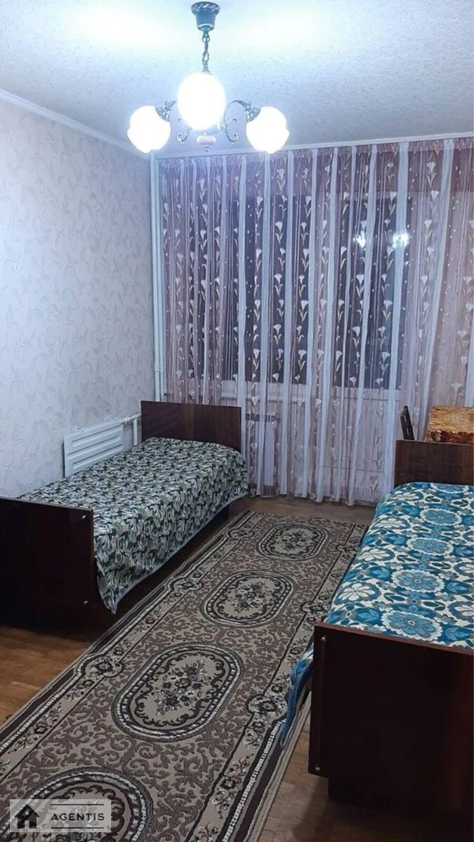 Сдам квартиру. 3 rooms, 65 m², 12 floor/16 floors. Деснянский район, Киев. 