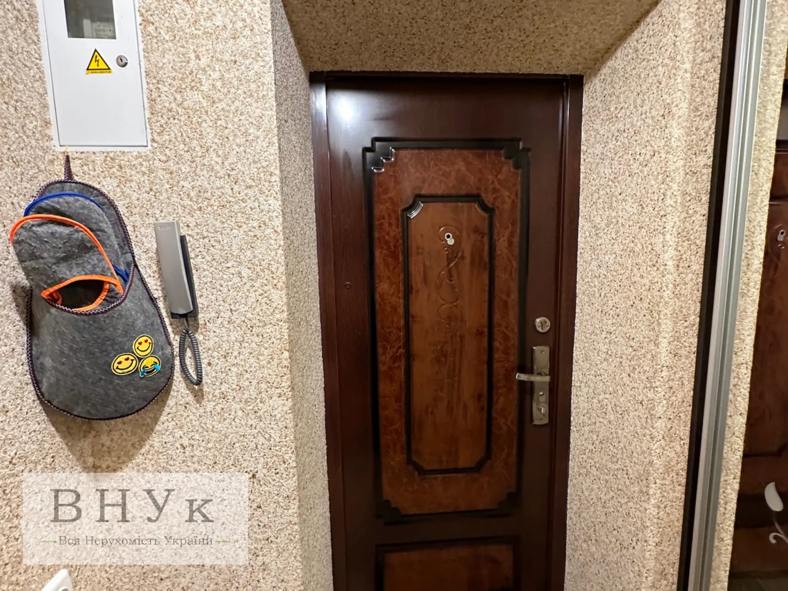 Продаж квартири 1 кімната, 30 m², 2 пов./5 поверхів. Макаренка вул., Тернопіль. 