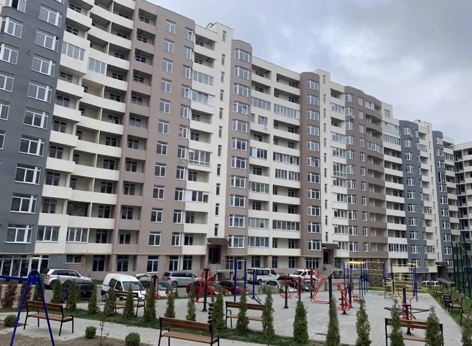 Продаж квартири 1 кімната, 48 m², 2 пов./12 поверхів. Бам, Тернопіль. 