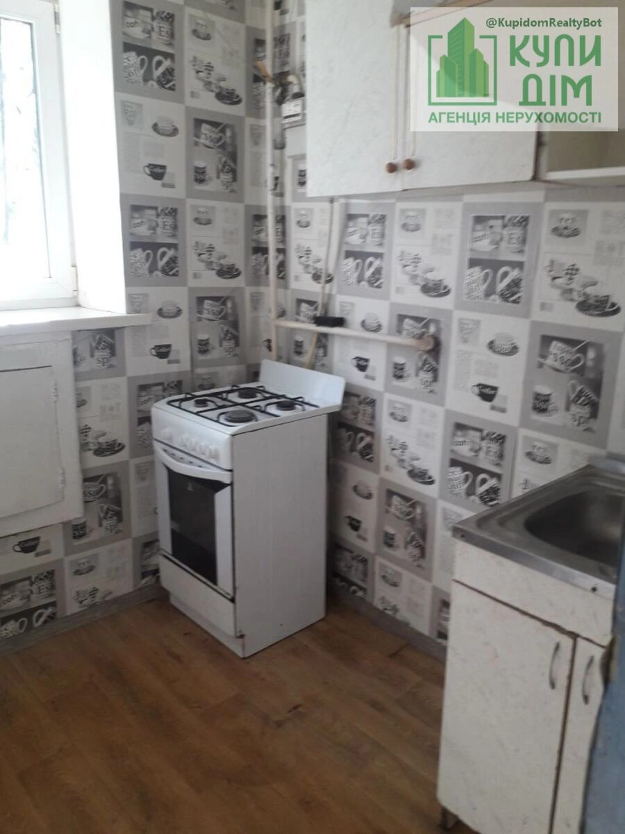 Продаж квартири 1 кімната, 21 m², 1 пов./5 поверхів. Леоніда Каденюка вул. (Пацаєва), Кропивницький. 