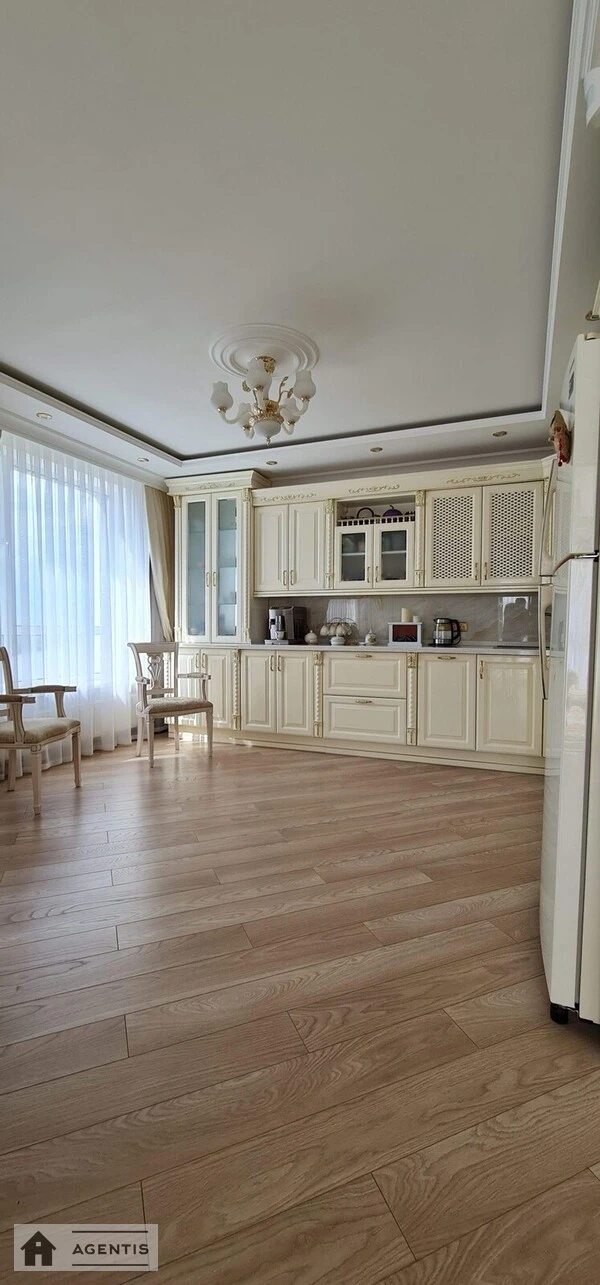 Apartment for rent. 2 rooms, 63 m², 14 floor/25 floors. 1, Mykoly Bazhana prosp., Kyiv. 