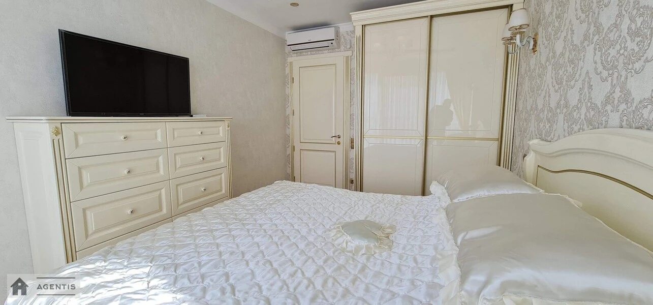 Apartment for rent. 2 rooms, 63 m², 14 floor/25 floors. 1, Mykoly Bazhana prosp., Kyiv. 