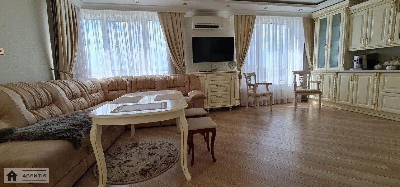 Apartment for rent. 2 rooms, 63 m², 14 floor/25 floors. 1, Mykoly Bazhana prosp., Kyiv. 