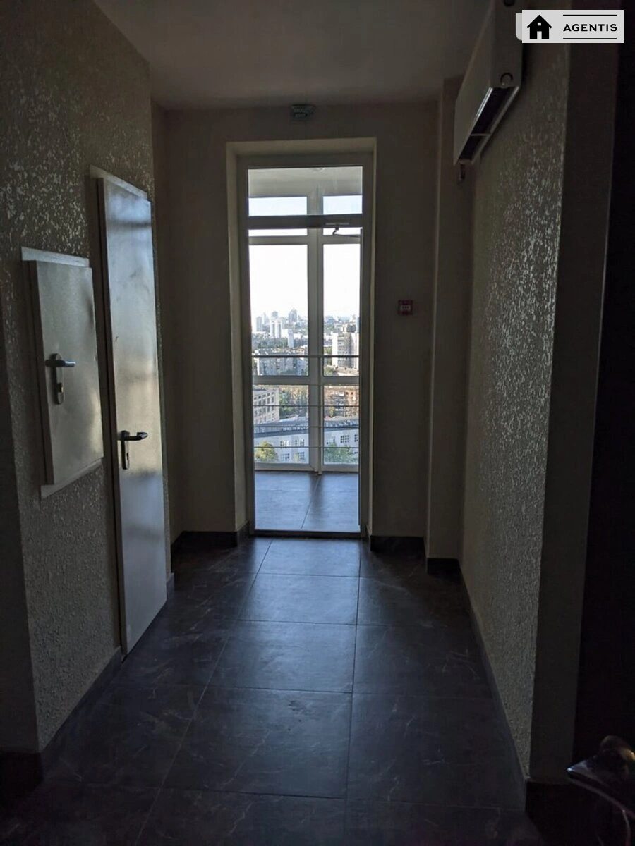 Apartment for rent. 2 rooms, 76 m², 20 floor/25 floors. 33, Mytropolyta Vasylya Lypkivskoho vul. Urytskoho, Kyiv. 