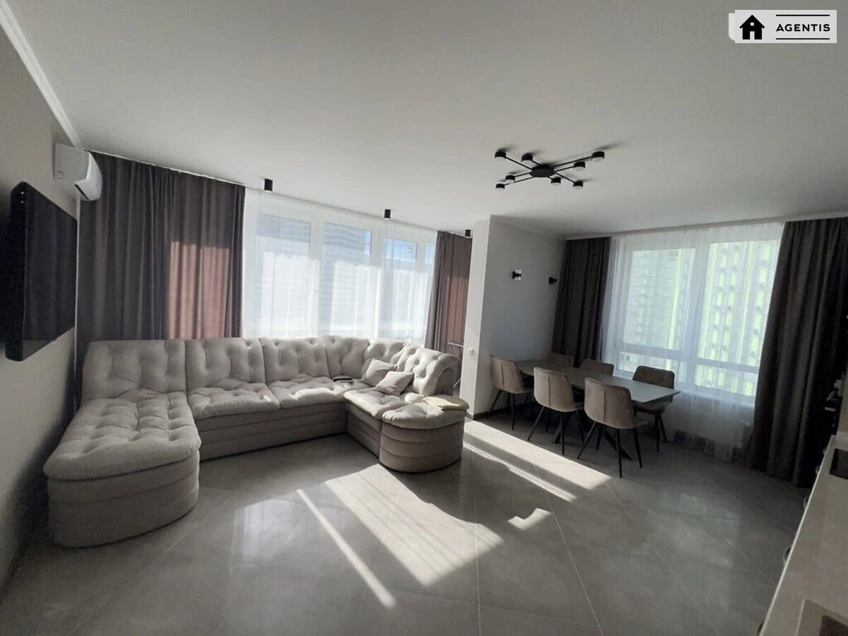 Apartment for rent. 3 rooms, 97 m², 7th floor/26 floors. 12, Prychalna 12, Kyiv. 