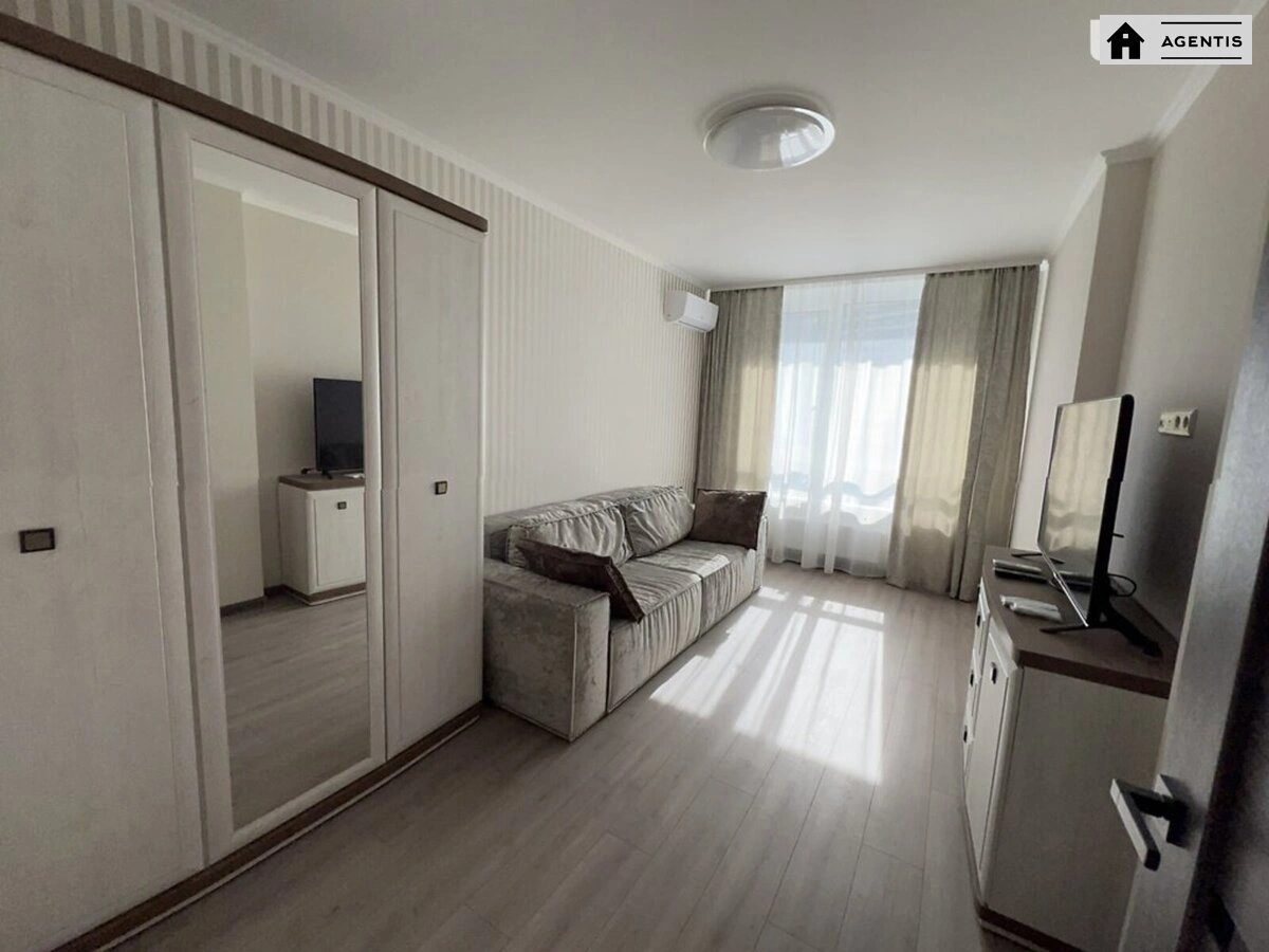 Здам квартиру. 3 rooms, 97 m², 7th floor/26 floors. 12, Причальна 12, Київ. 