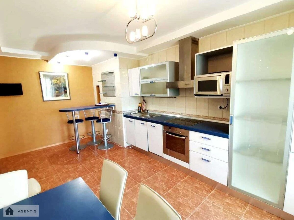 Apartment for rent. 3 rooms, 130 m², 3rd floor/13 floors. 9, Borysa Hmyri vul., Kyiv. 