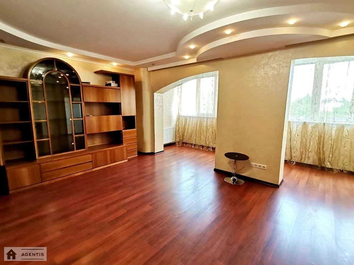 Apartment for rent. 3 rooms, 130 m², 3rd floor/13 floors. 9, Borysa Hmyri vul., Kyiv. 