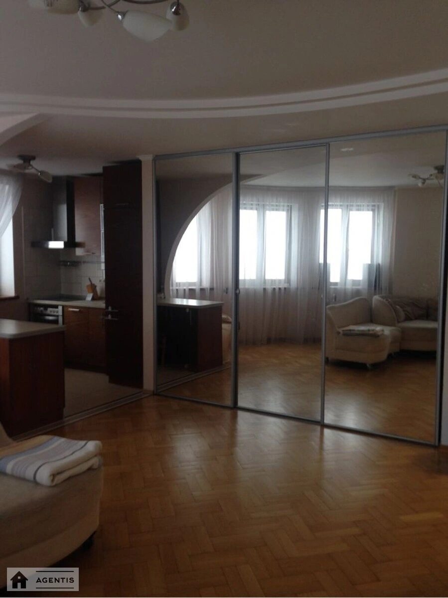 Apartment for rent. 2 rooms, 66 m², 26 floor/28 floors. 13, Anny Akhmatovoyi vul., Kyiv. 